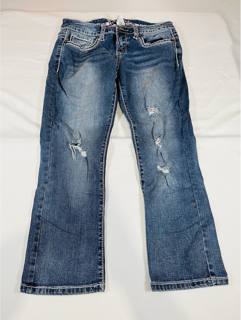 Maurices Mid Rise Distressed Stretch Denim Blue Jean Capris Womens Size 5/6